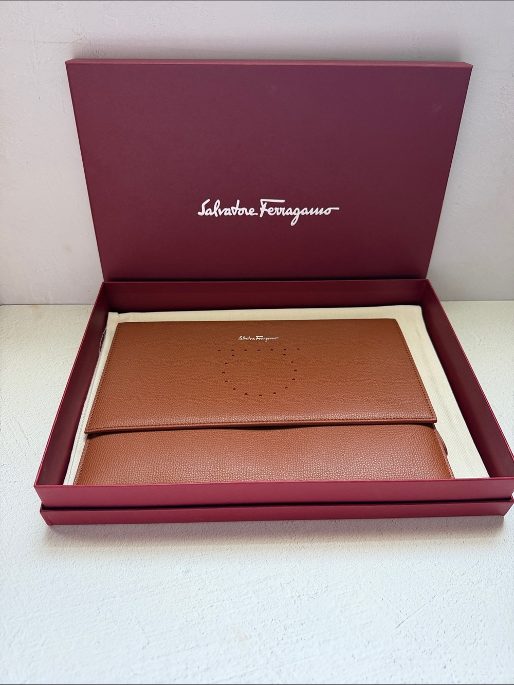 Salvatore Ferragamo Leather Envelope Clutch - Picture 3 of 17